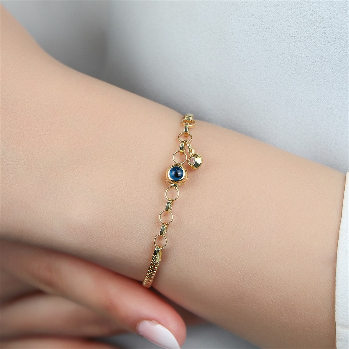 ArıkanlarGold 14 Ayar Göz Bileklik Sarı Renk BL 004597 ArıkanlarGold 14 Ayar Göz Bileklik Sarı Renk BL 004597